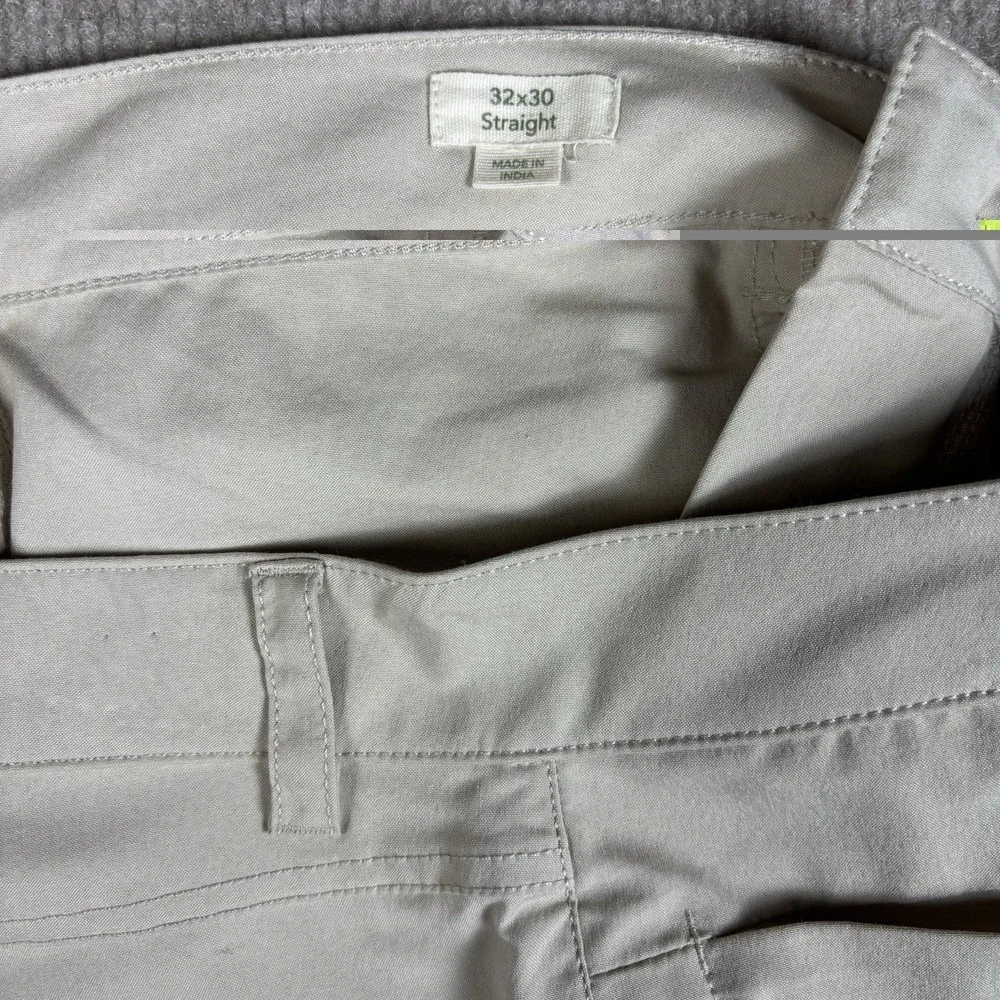 Tasc Performance Pants Mens 32x30 Straight Khaki Bamboo Stretch Casual Golf